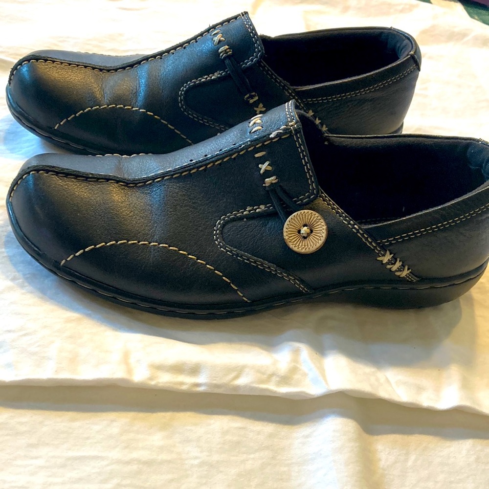 Clarks unstructured leather slip on shoes